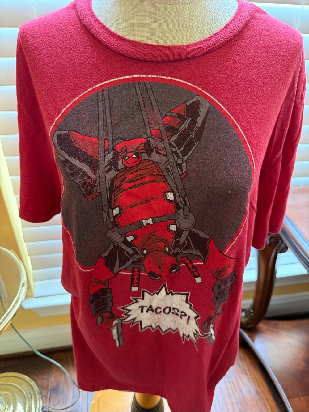 Red Deadpool Graphic Tee with 'TACOS?!' Speech Bubble Unisex